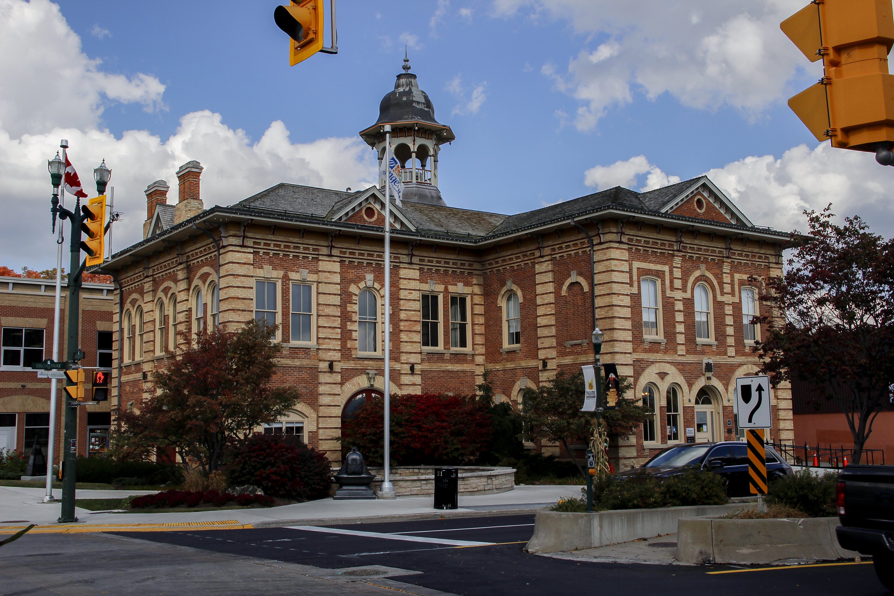 A picture of Town Hall in the Town of Orangeville